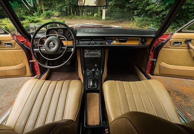 mercedes w114 interior