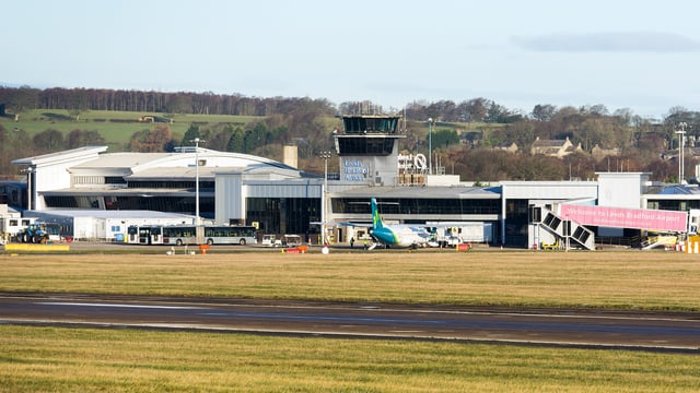 leeds bradford arrivals departures