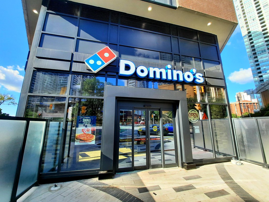 dominos wellesley