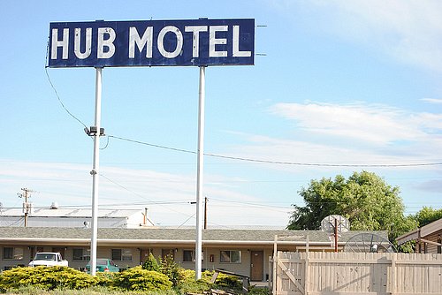 hub motel roosevelt blvd