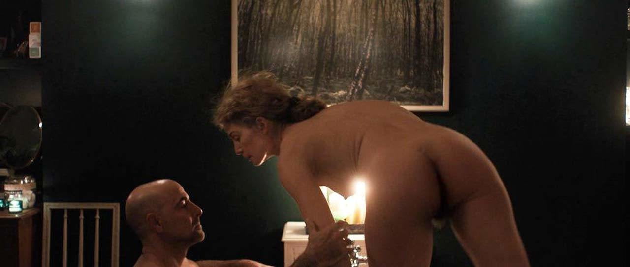 naked pictures of rosamund pike