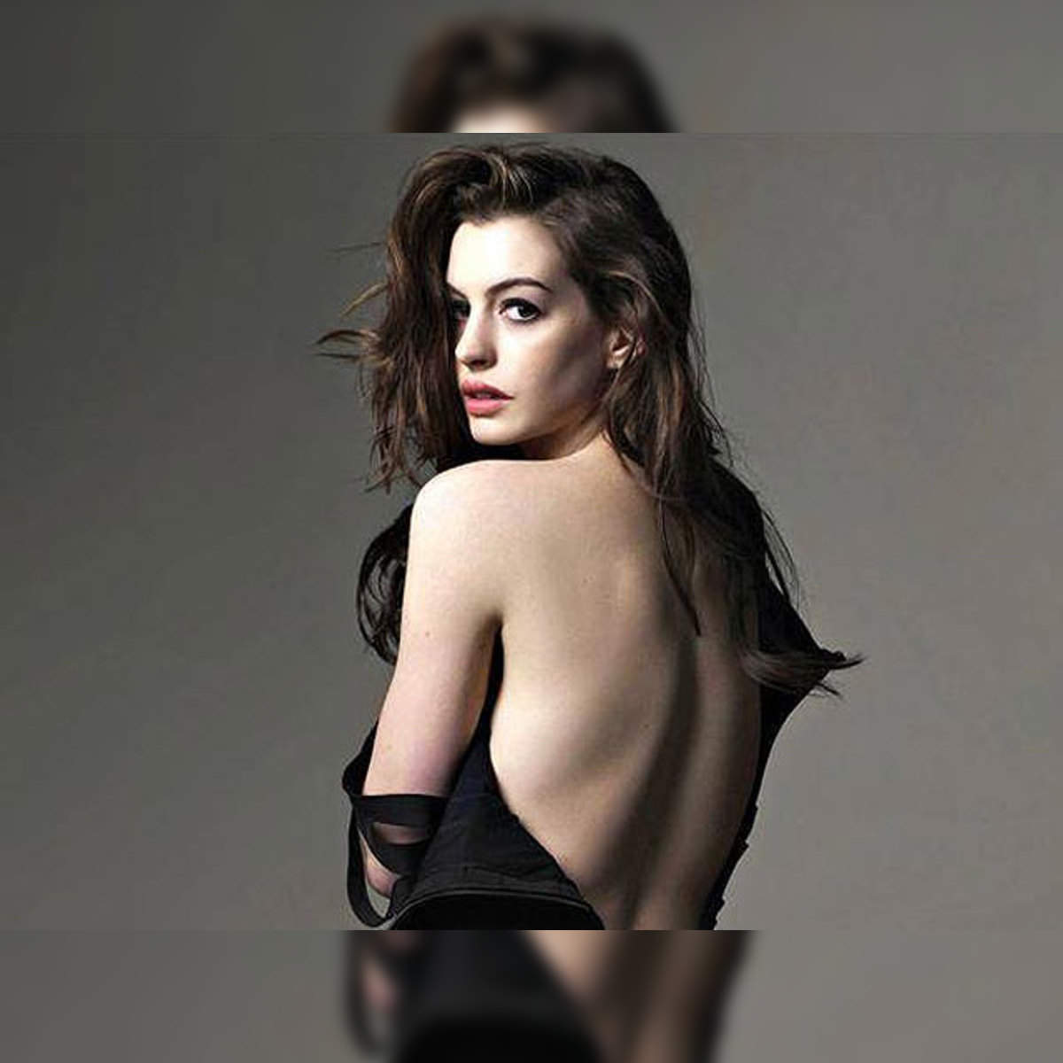 sexy anne hathaway pics