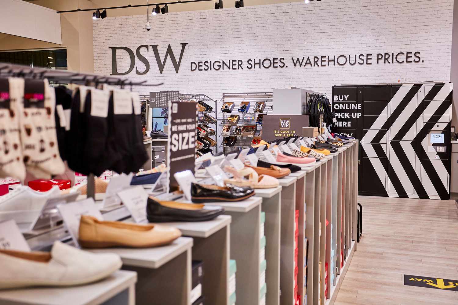 dsw designer shoe warehouse