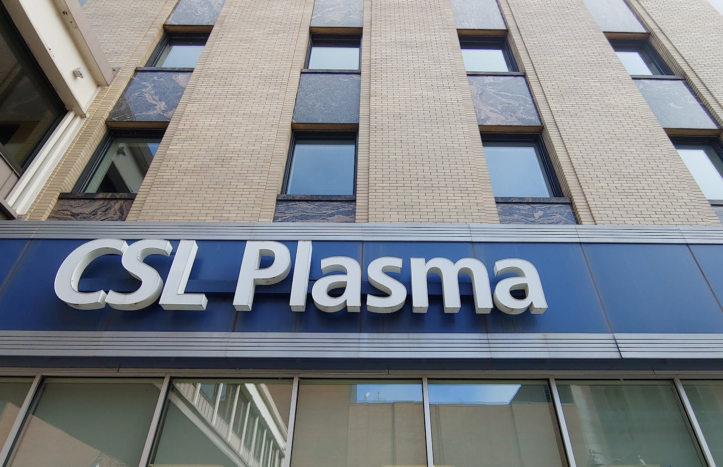 csl plasma lake street