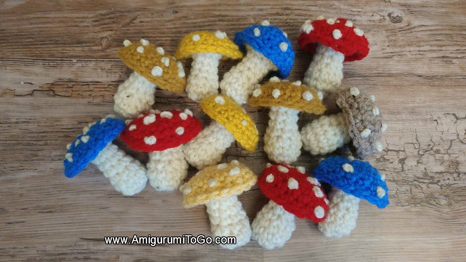 mini mushroom crochet pattern