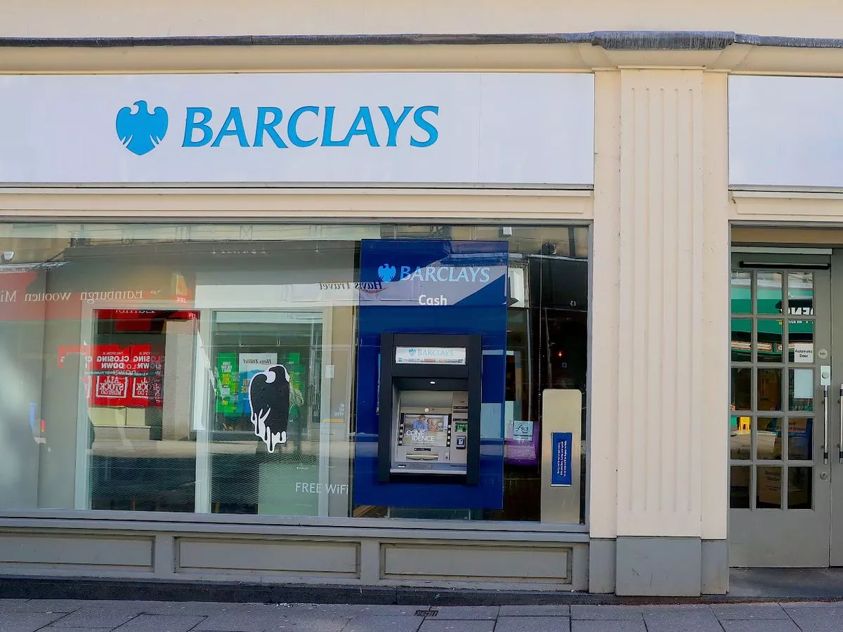 nearest barclays bank to me