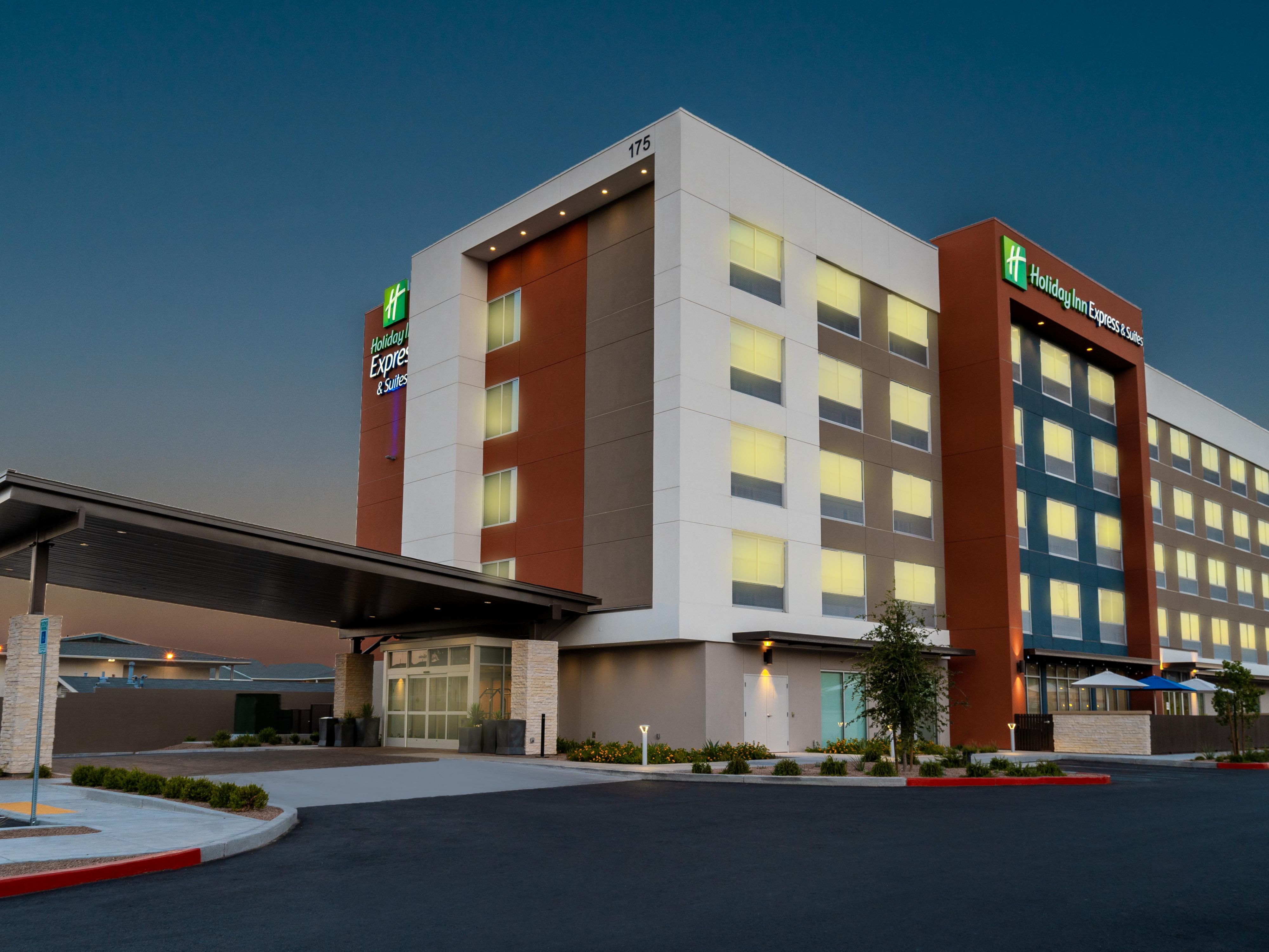 the holiday inn express & suites