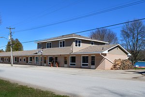 bruce peninsula hotels