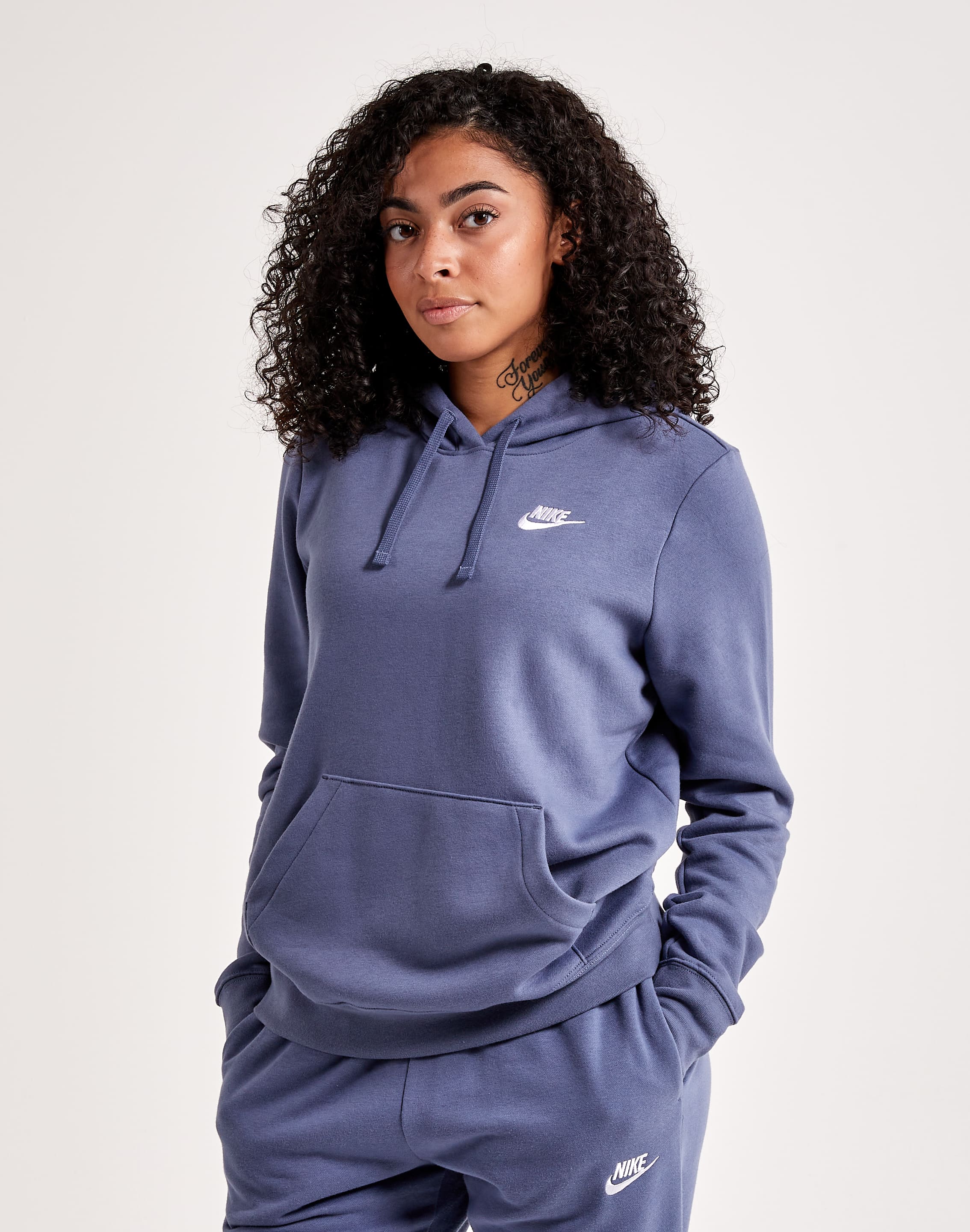 nike hooded sweatshirt womens