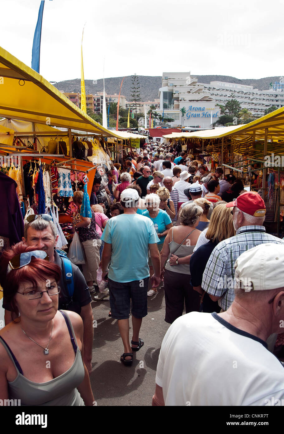 los cristianos market