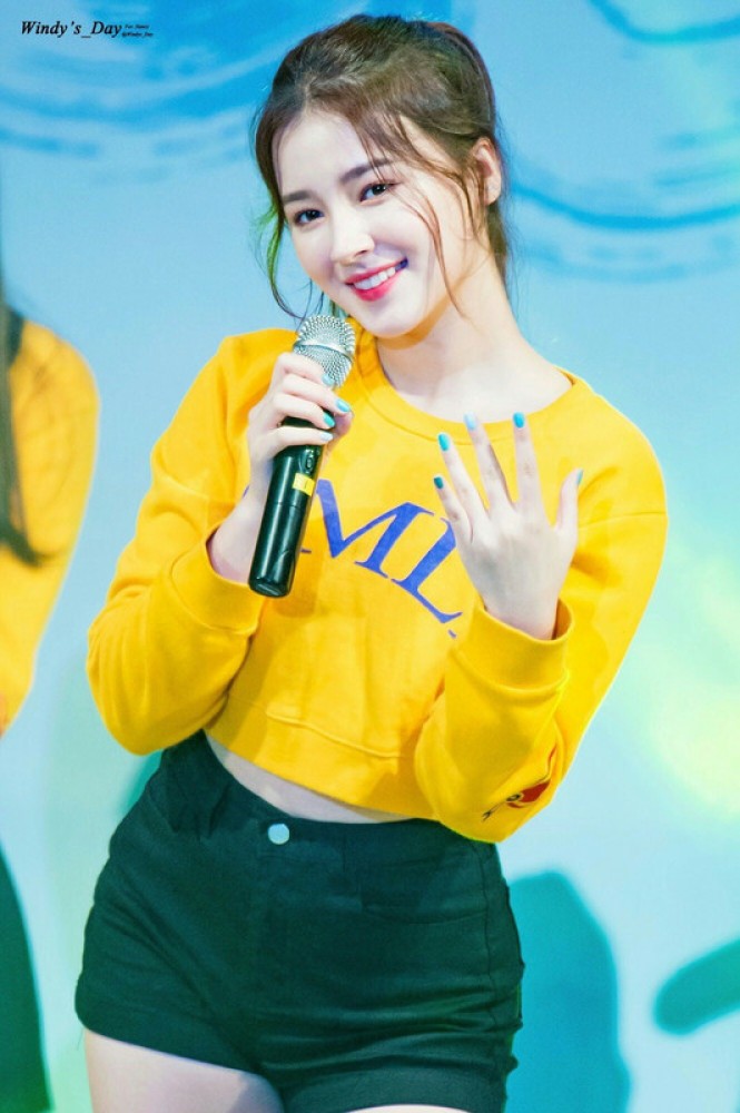 nancy momoland