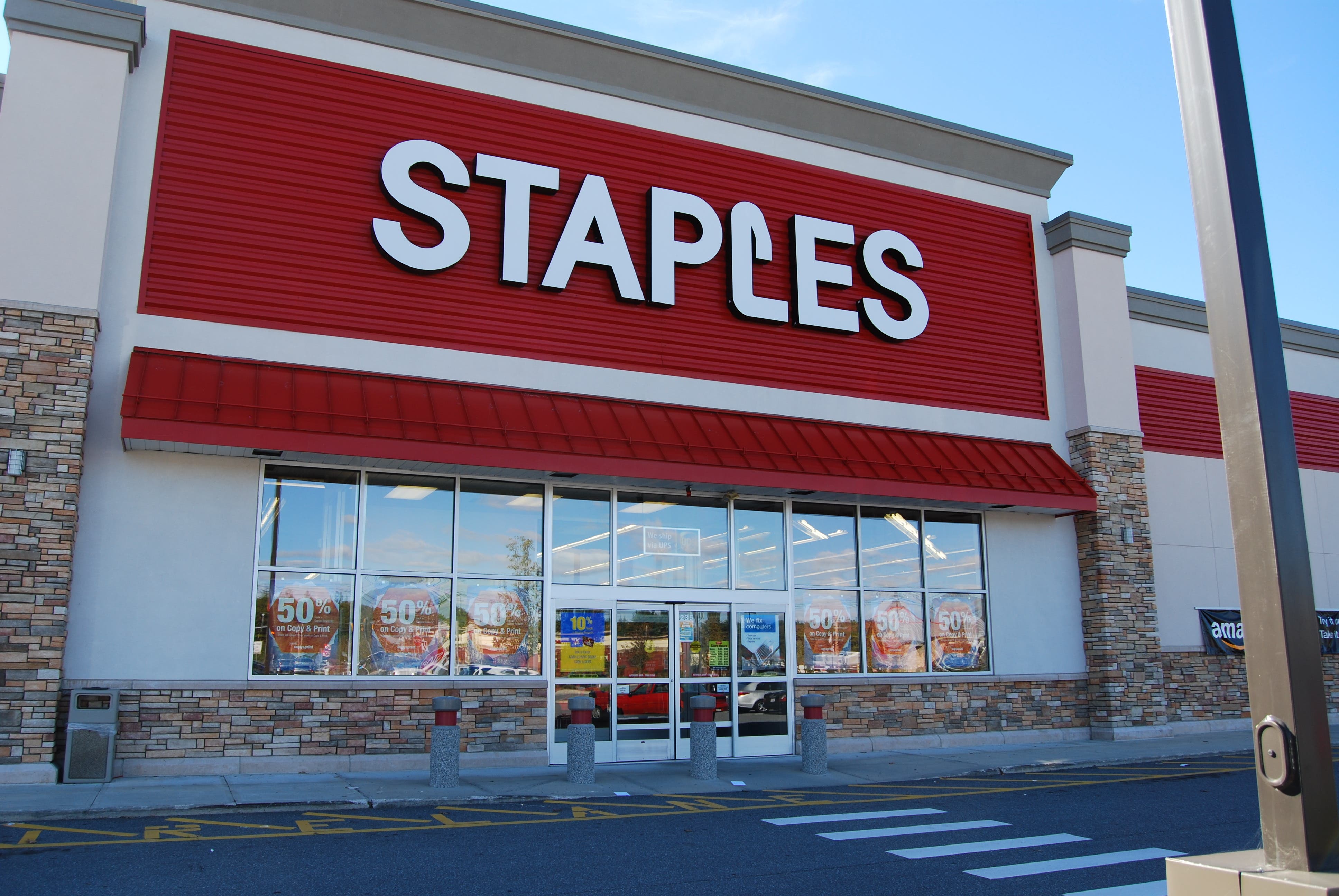 staples near.me