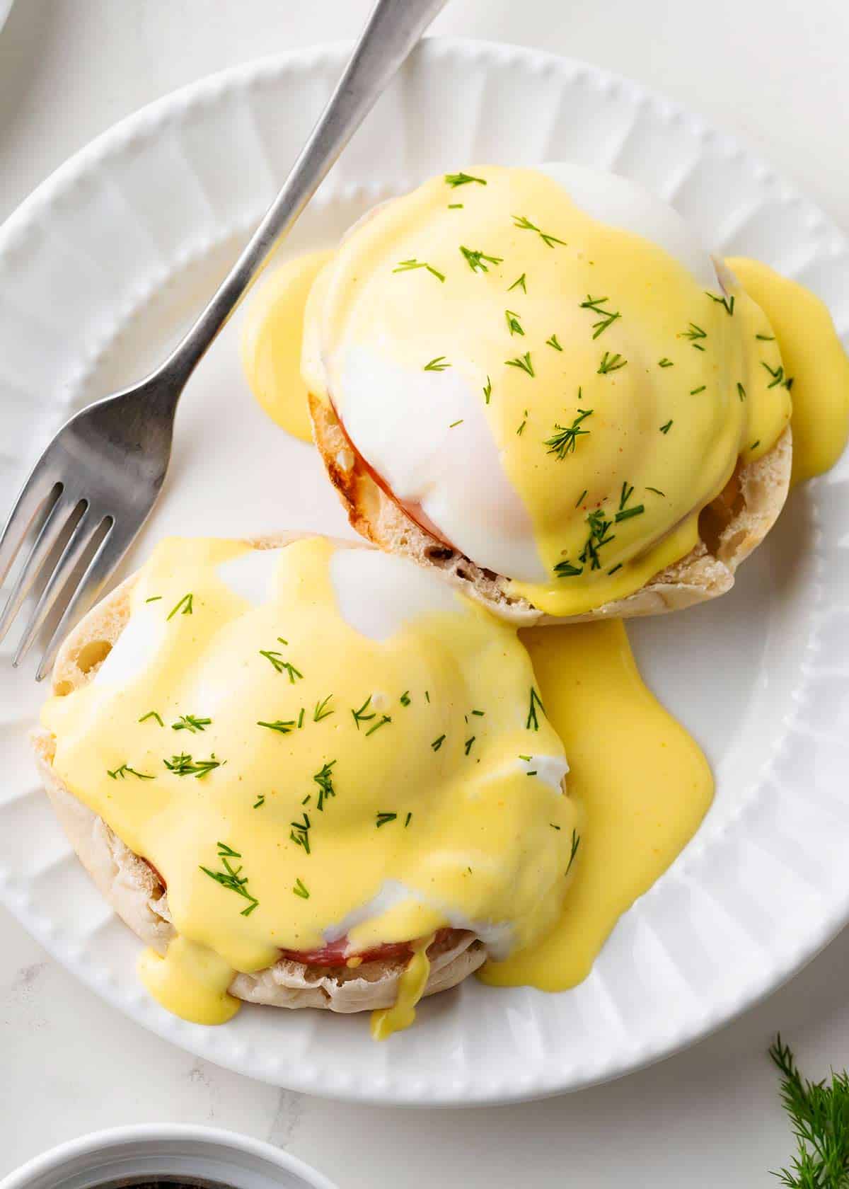 eggs benedict near me open now