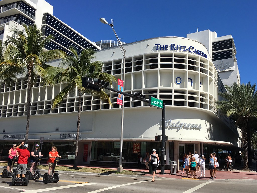 walgreens lincoln road