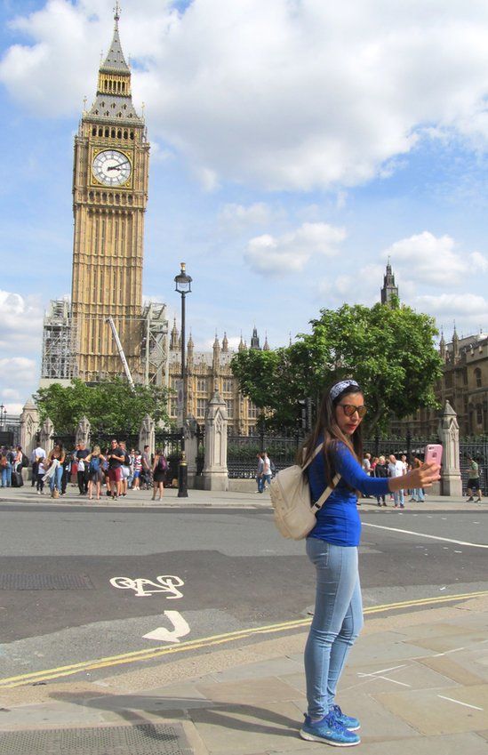 big ben selfie