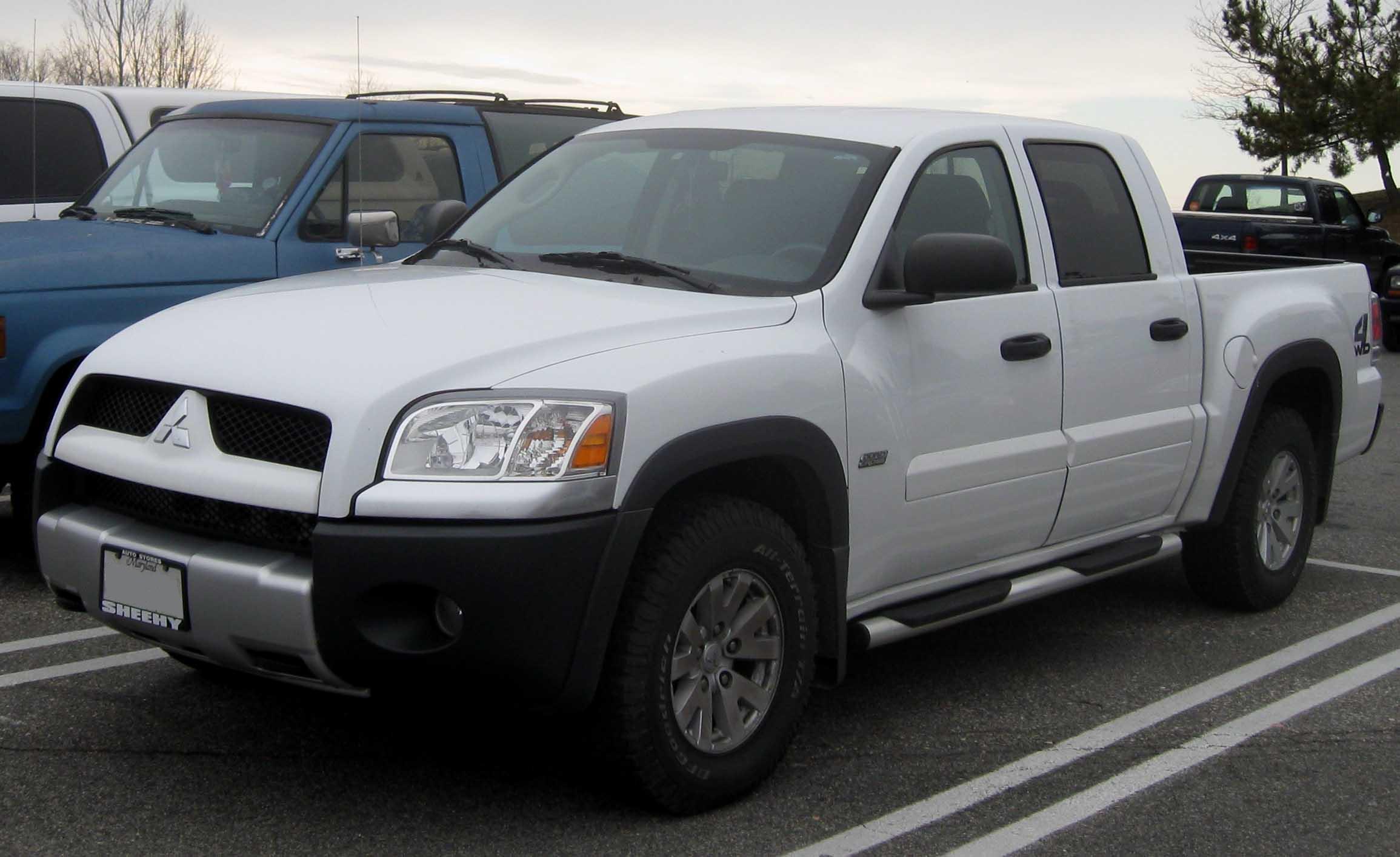 mitsubishi raider