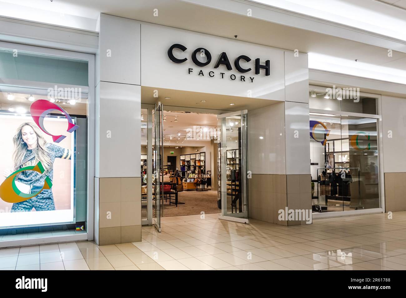 coach factory outlet uk