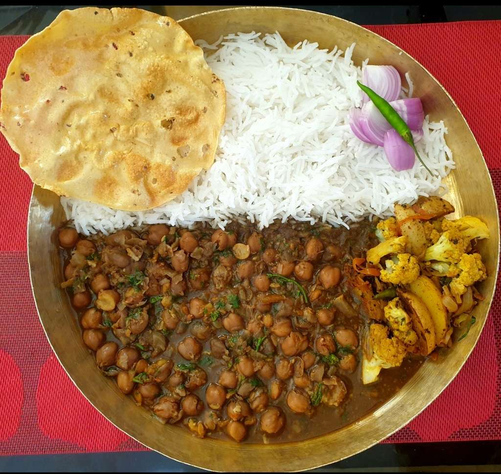 chole chawal image