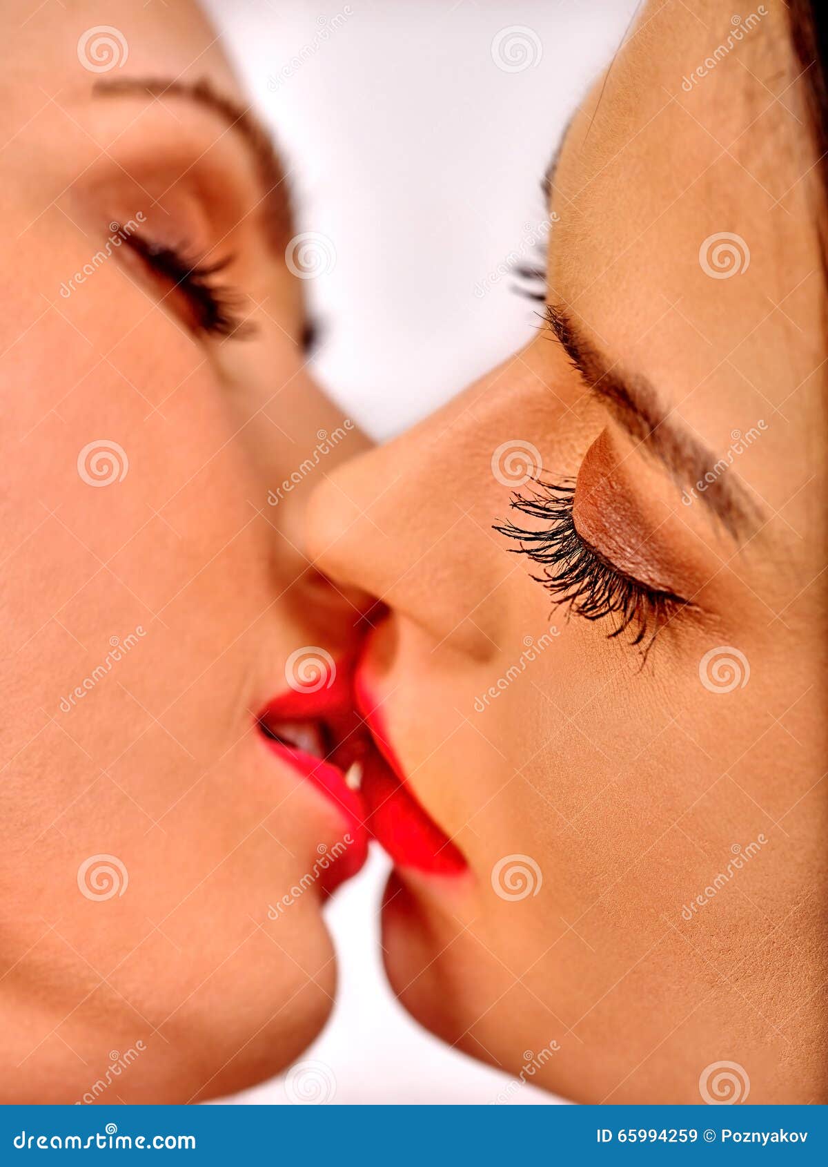 lesbian lip kiss