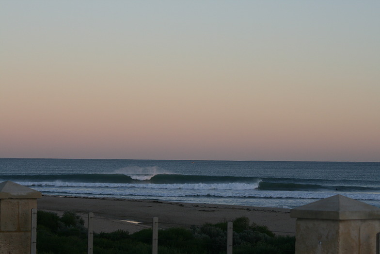 weather avalon beach hourly