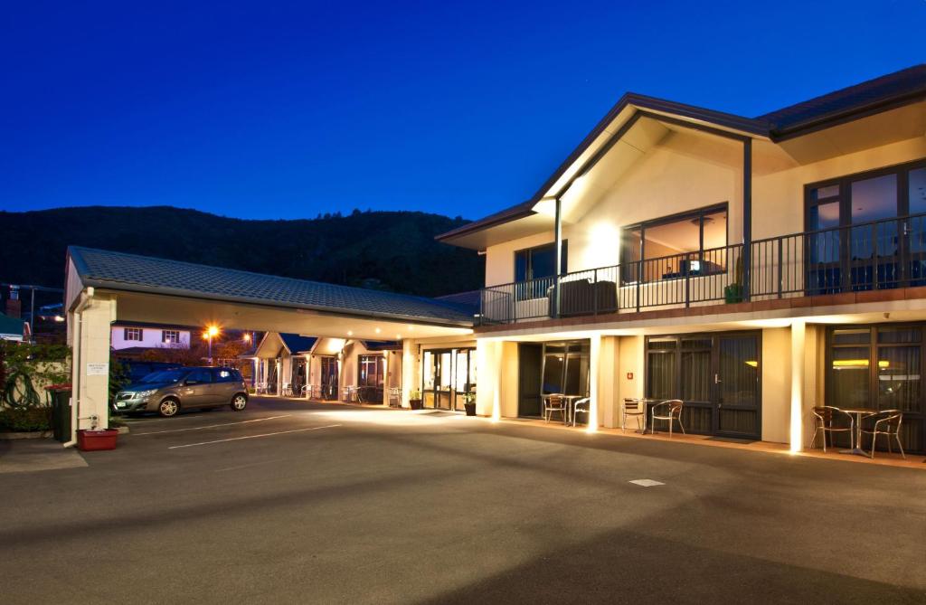 motel accommodation in picton nz