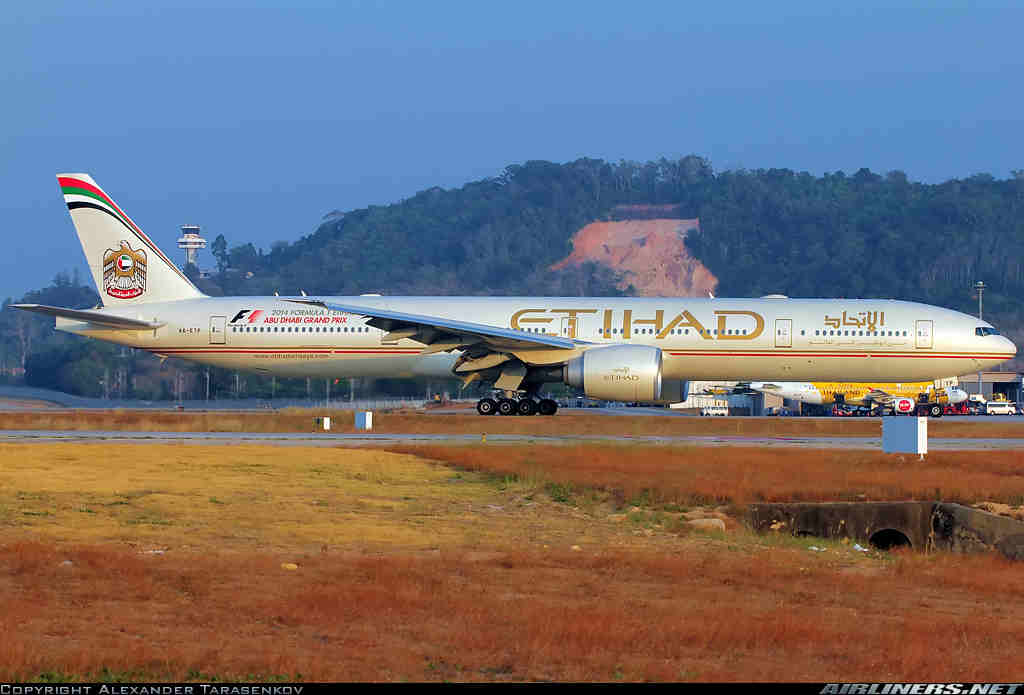 etihad flight status abu dhabi to manila