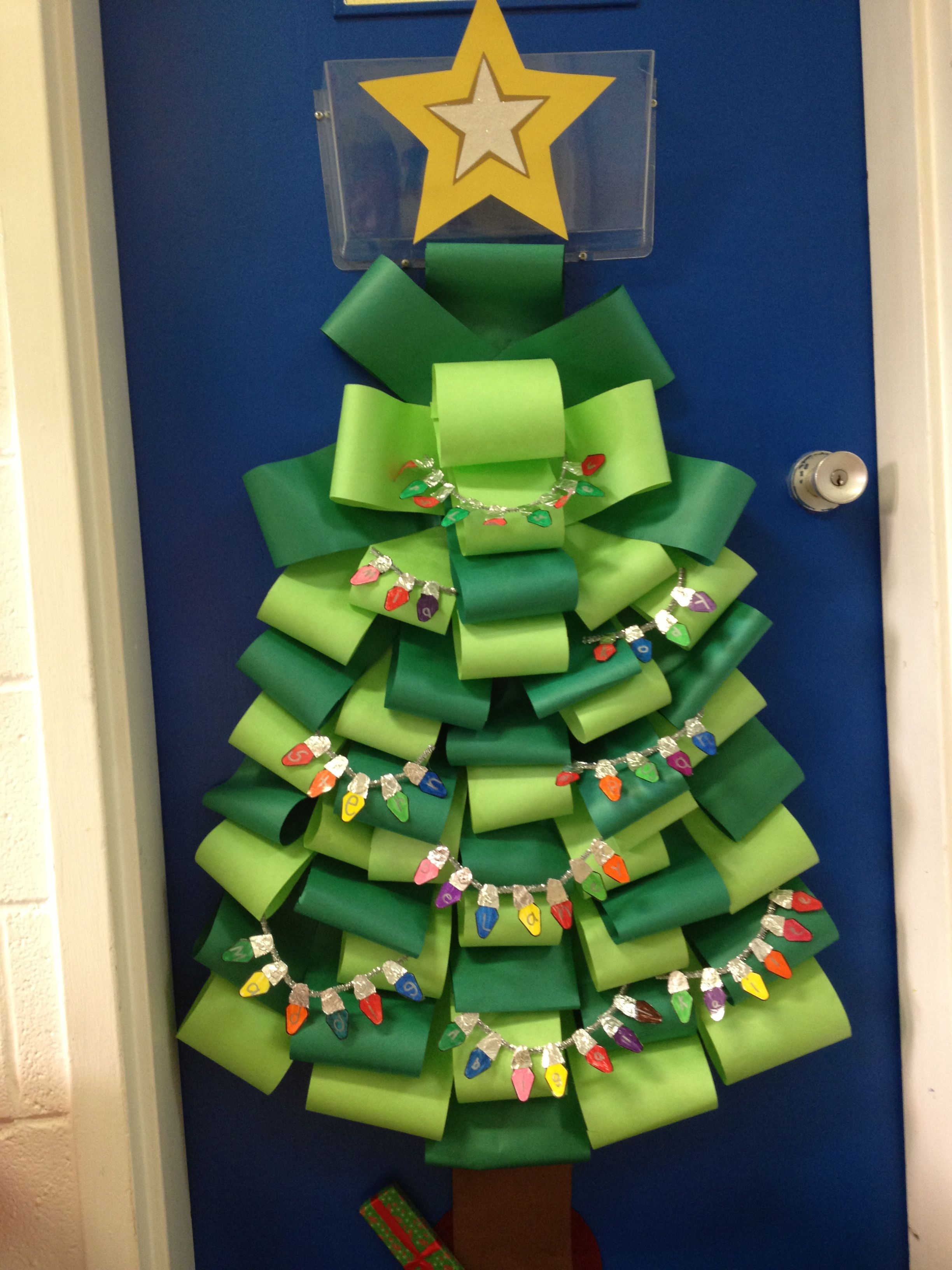 classroom christmas decor