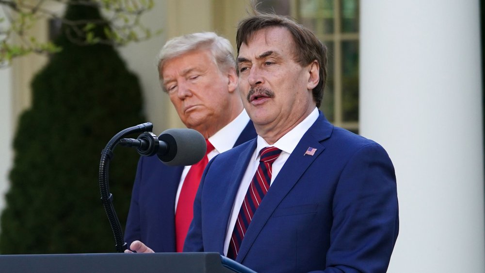 how much is mike lindell net worth