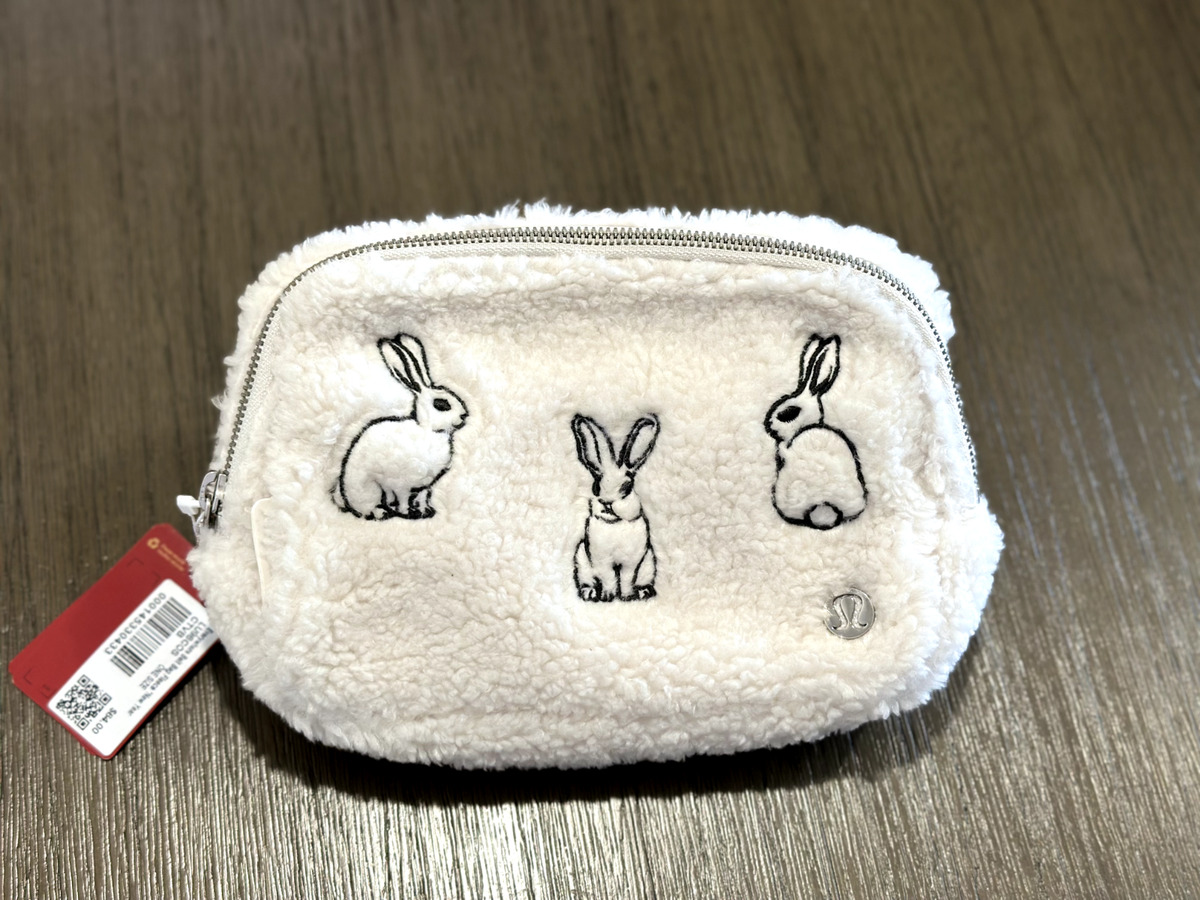 lululemon bunny bag