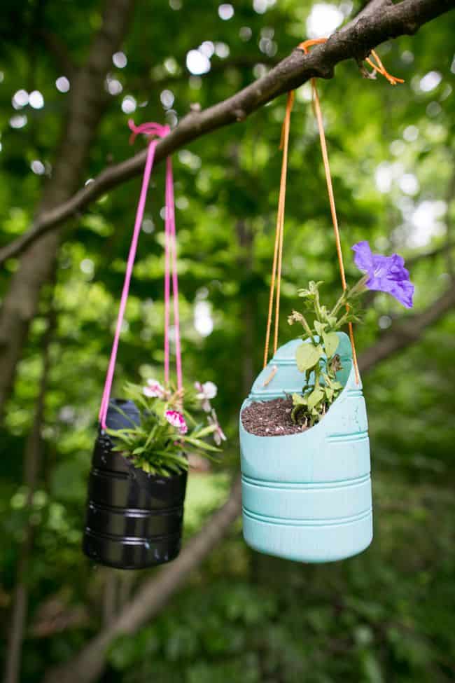 plastic hanging planters