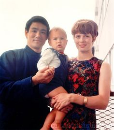 fotos de bruce lee y su familia