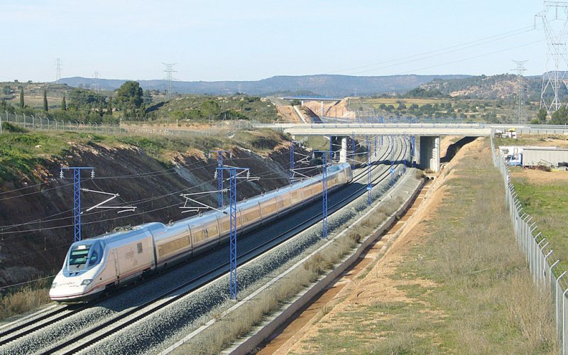 barcelona to pamplona train