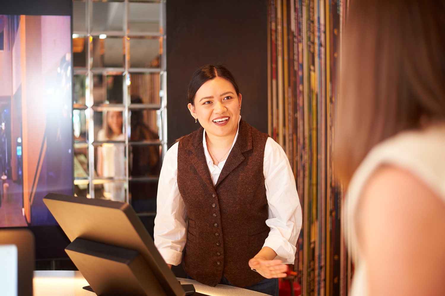 receptionist jobs london