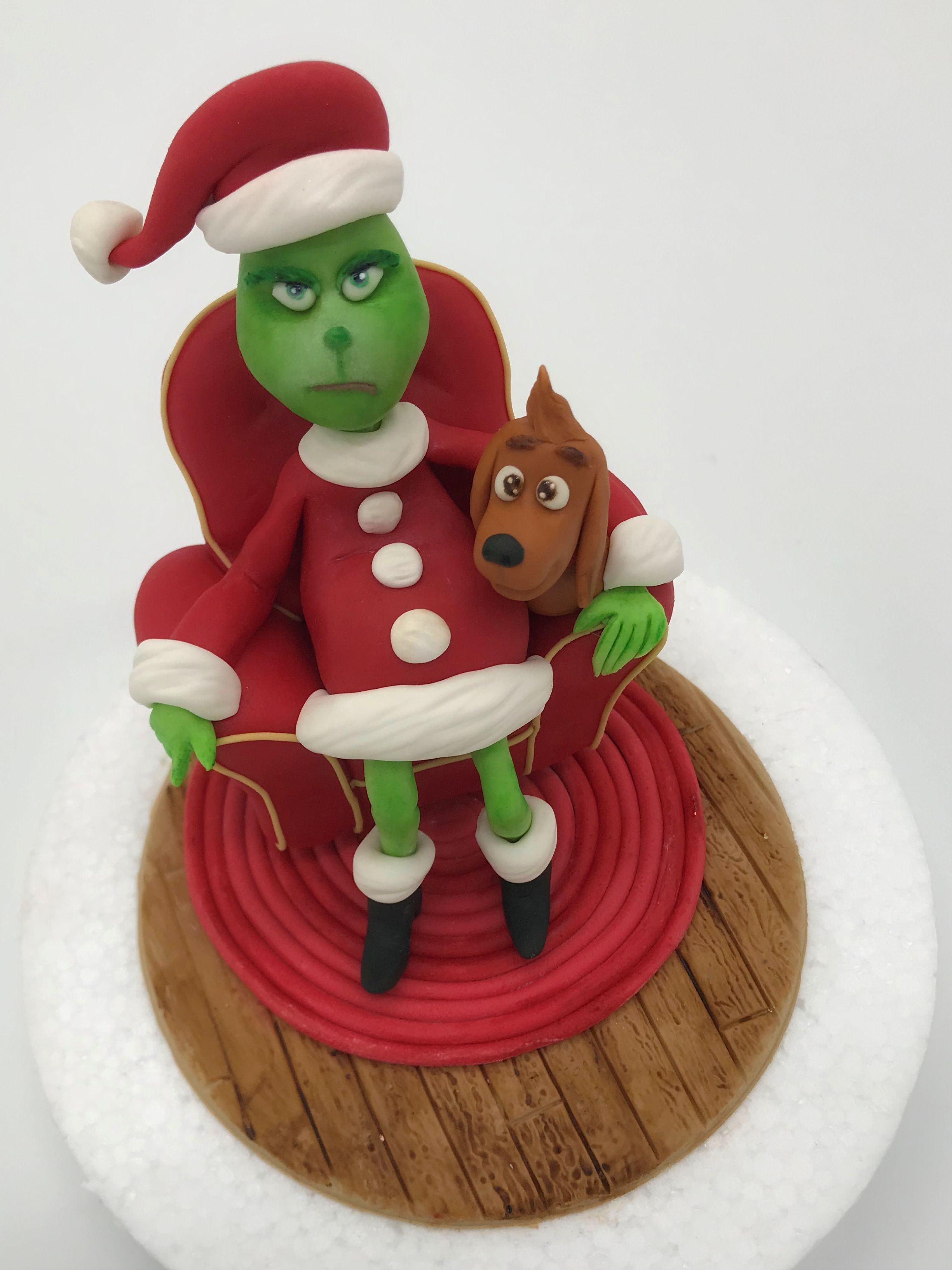 fondant grinch cake topper