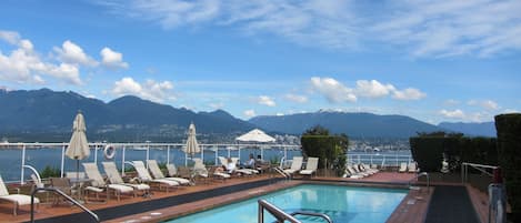 lions bay bc hotels