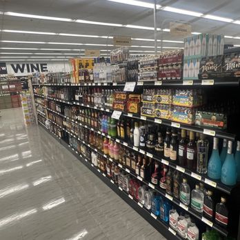 wall to wall wine & spirits