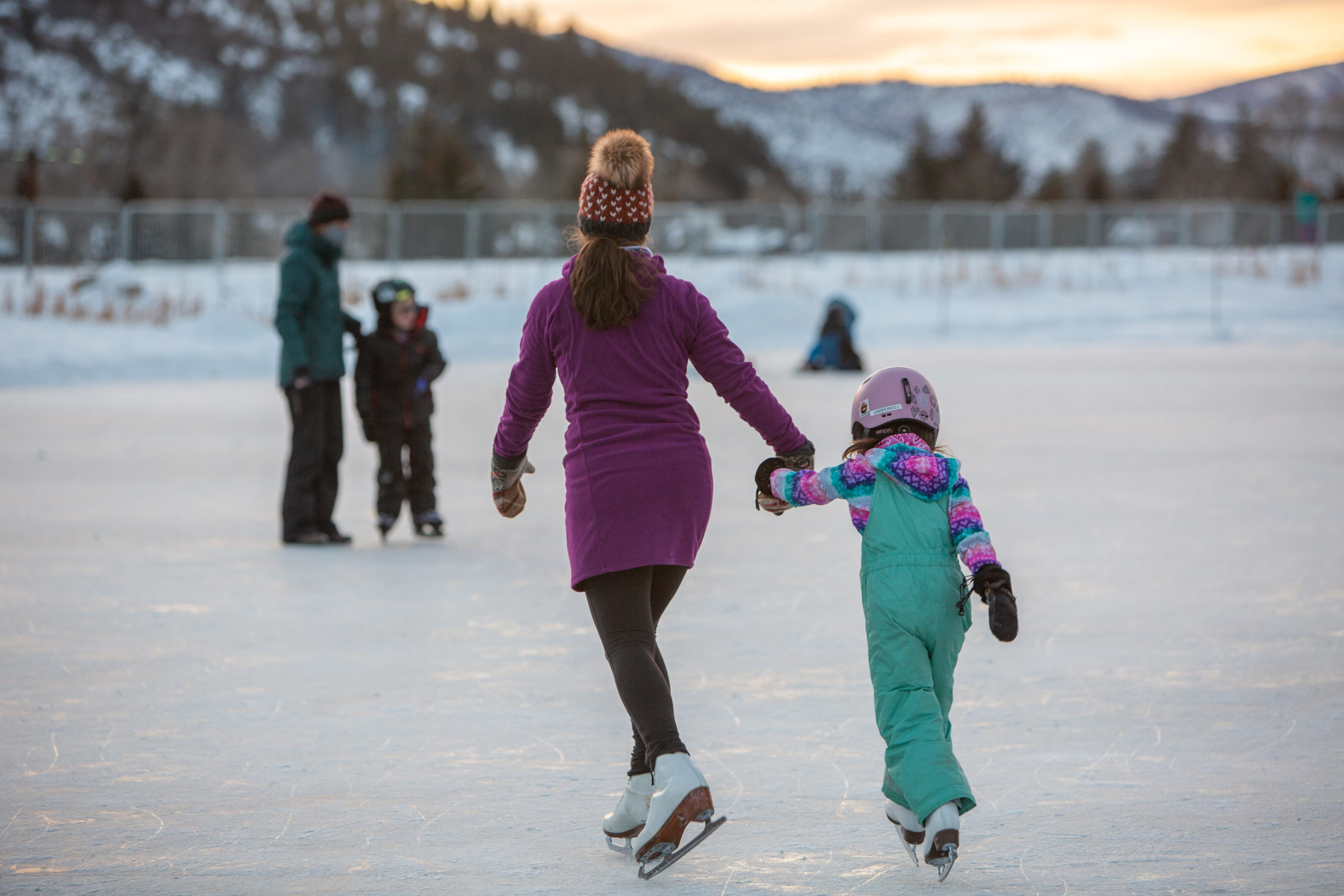 avon valley ice skating