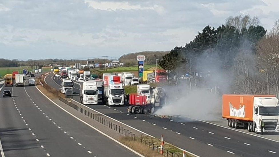 accident today on m62