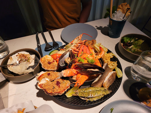 best seafood restaurants near me