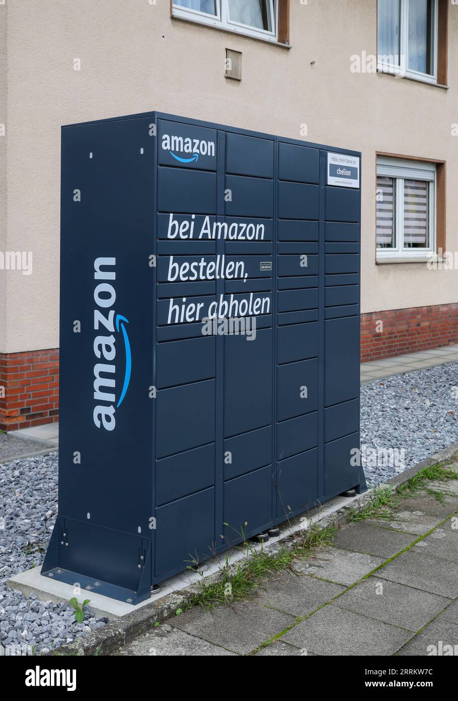 amazon hub locker granada