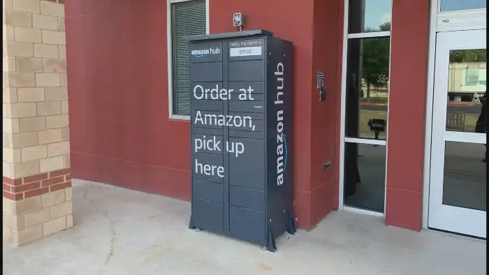 amazon locker manhattan ny