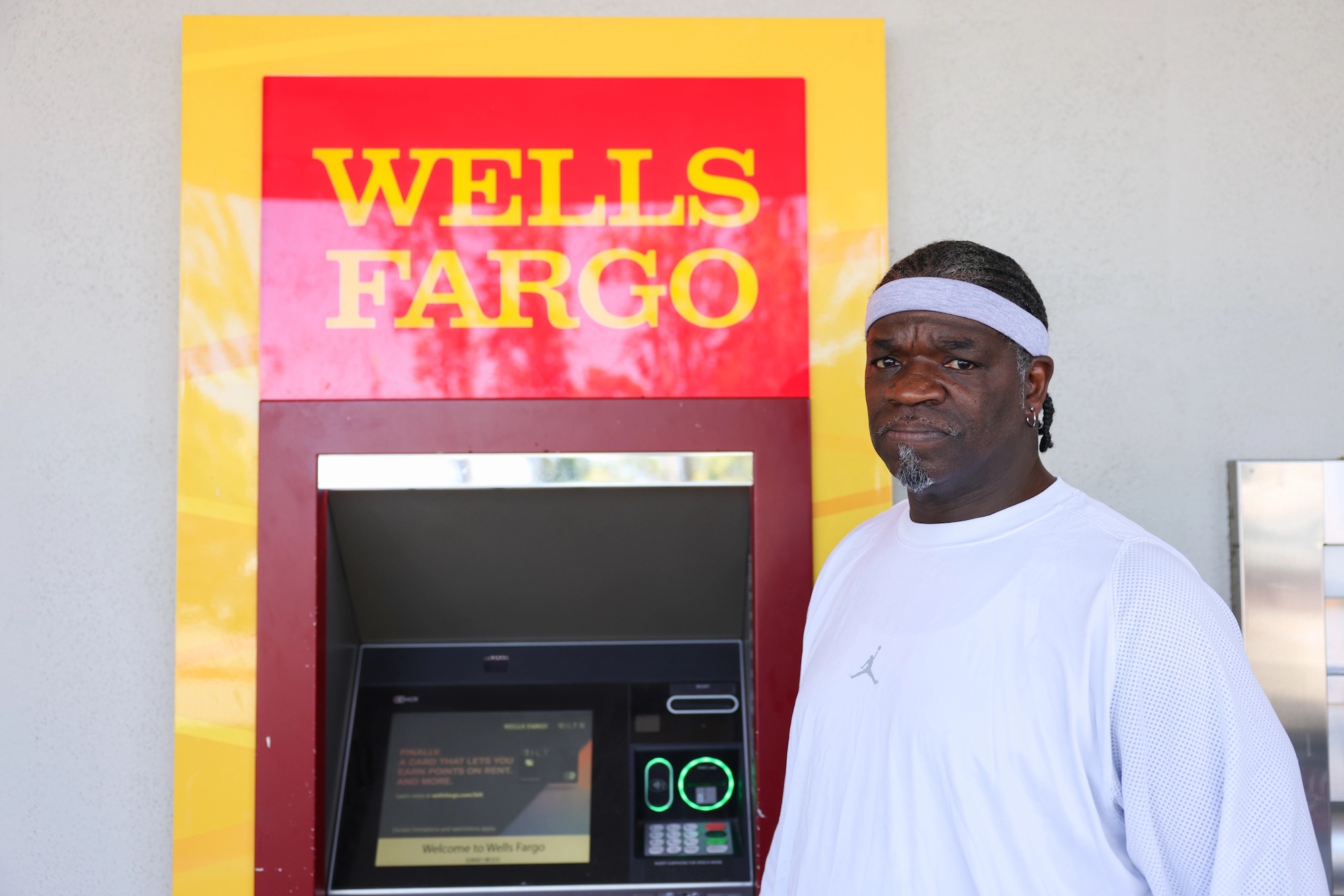 wells fargo atm near me