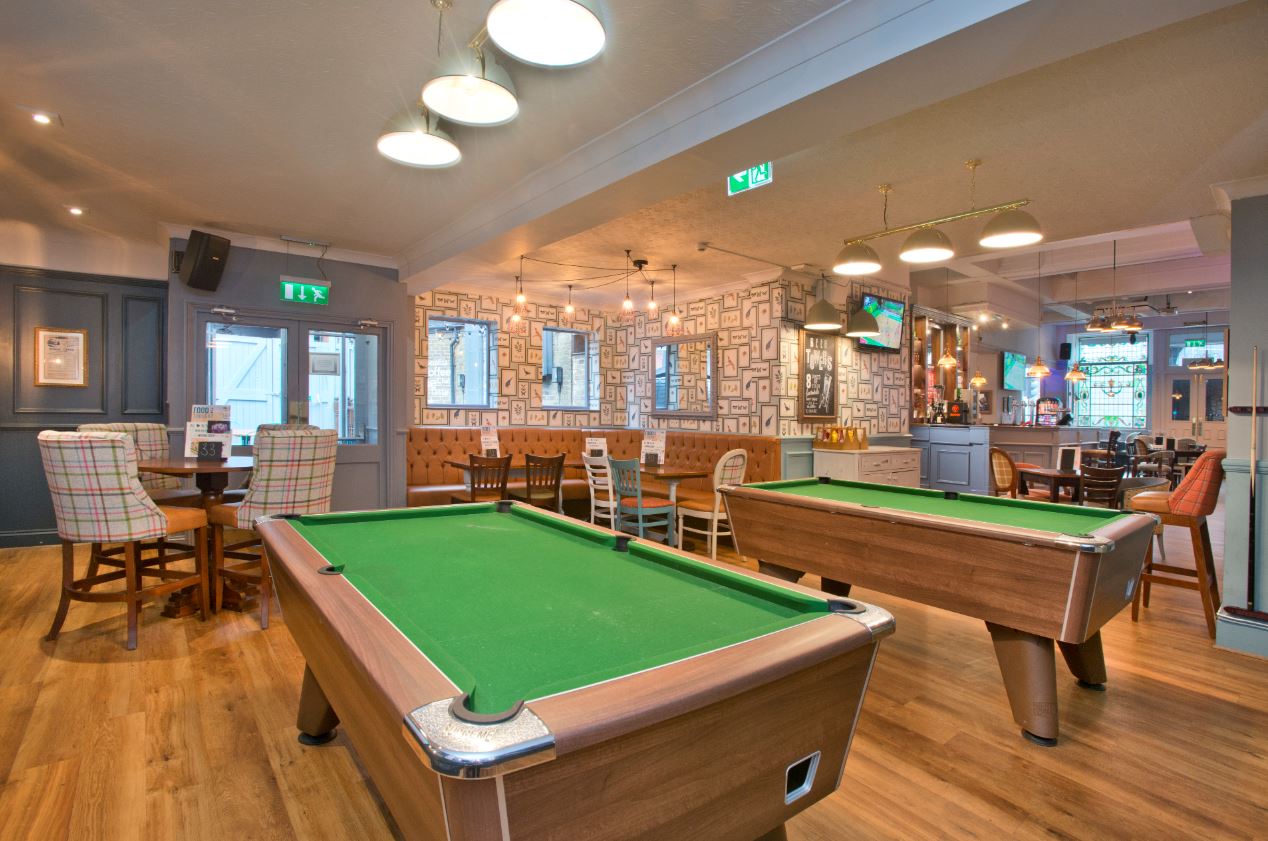 pool table pubs near me