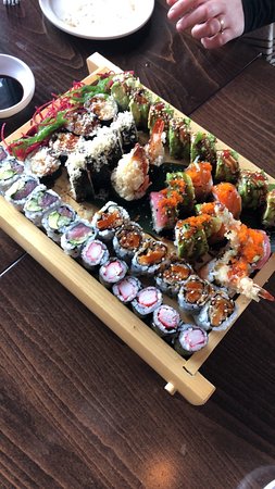 momo sushi la laguna