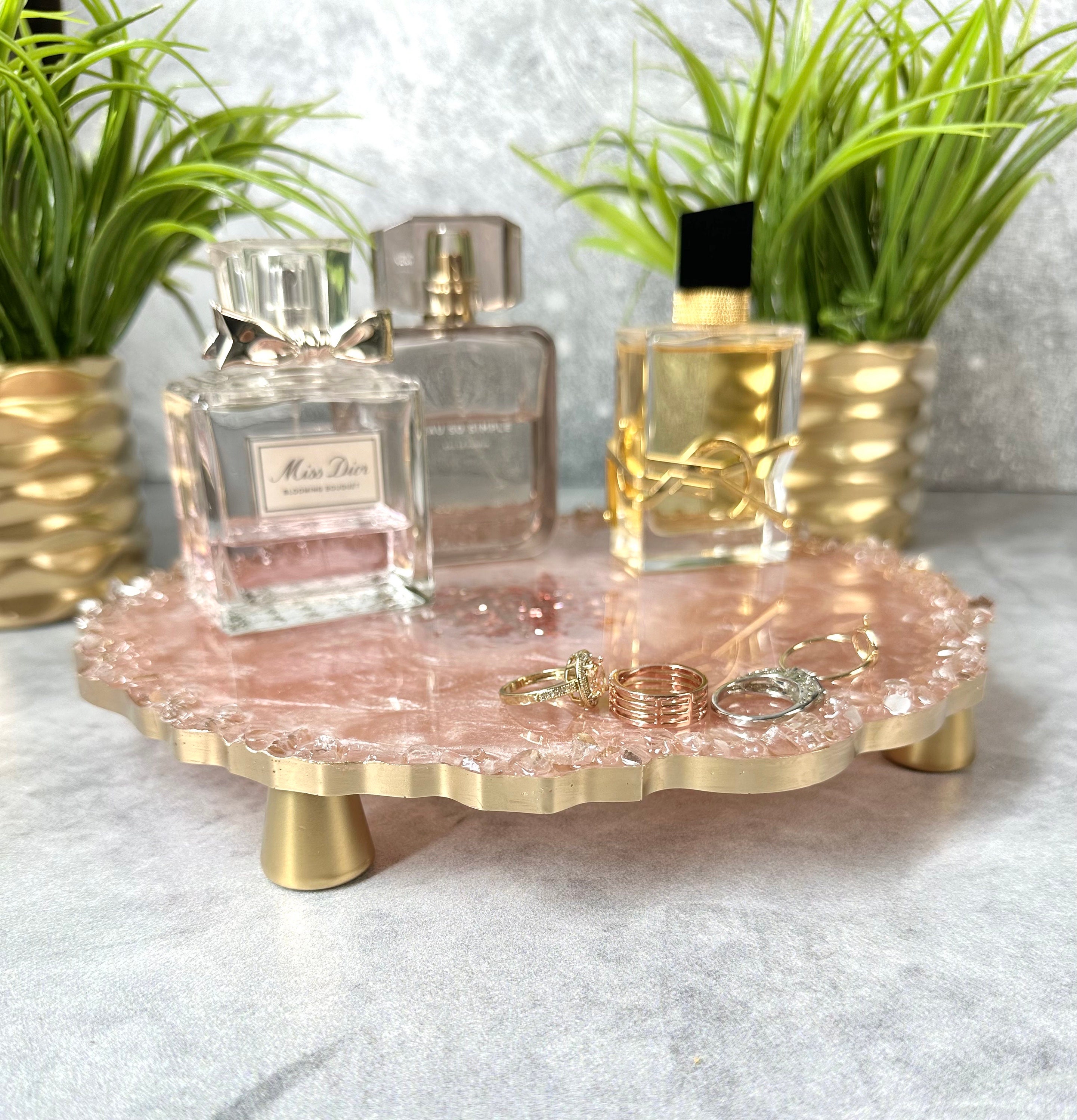 tray perfume