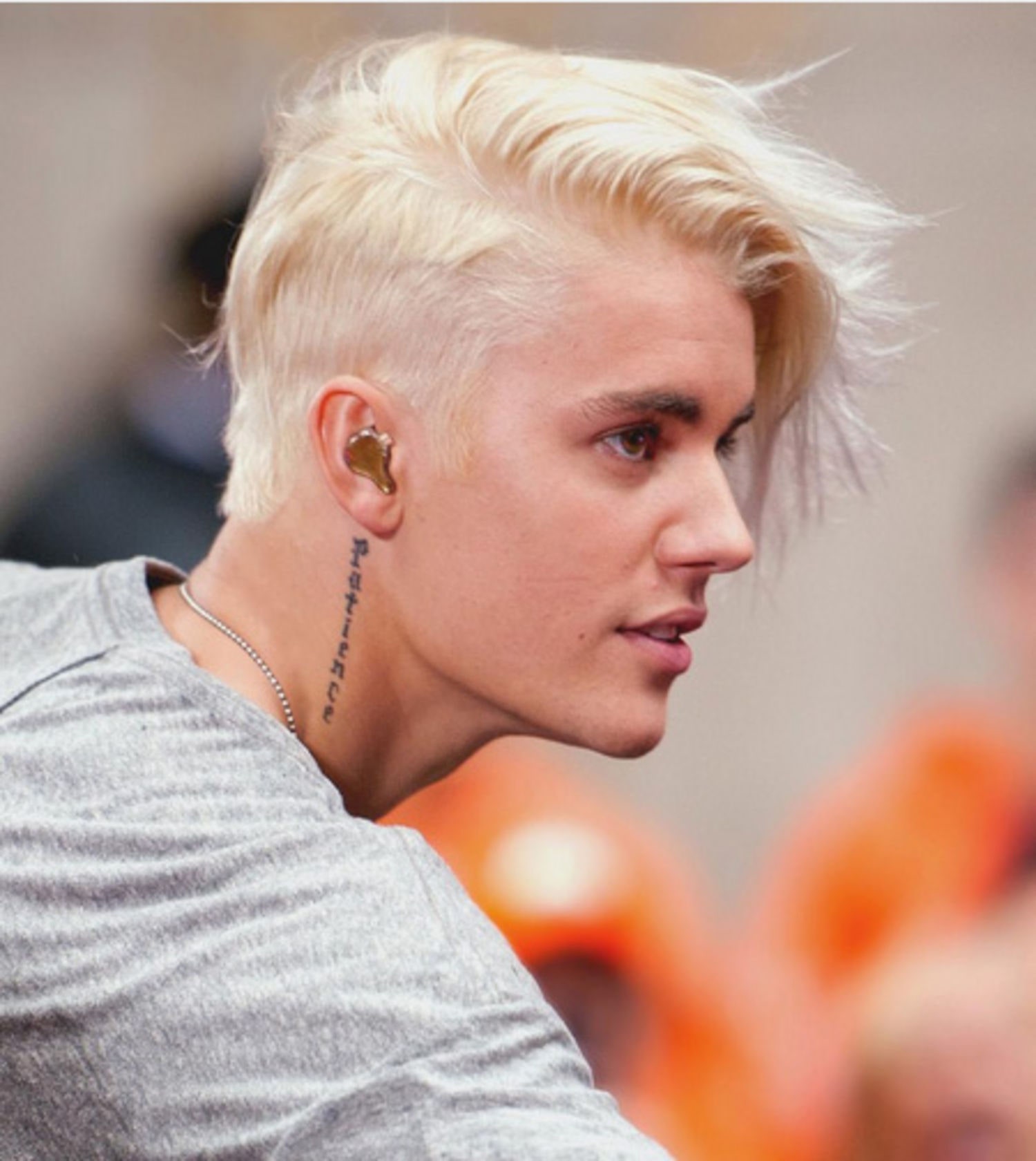 justin bieber hairstyle 2015 what do you mean