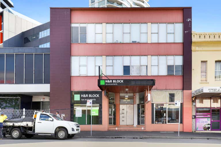 h&r block wollongong