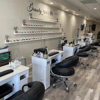 beautiful nail salon hamilton