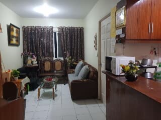 bonifacio heights room for rent