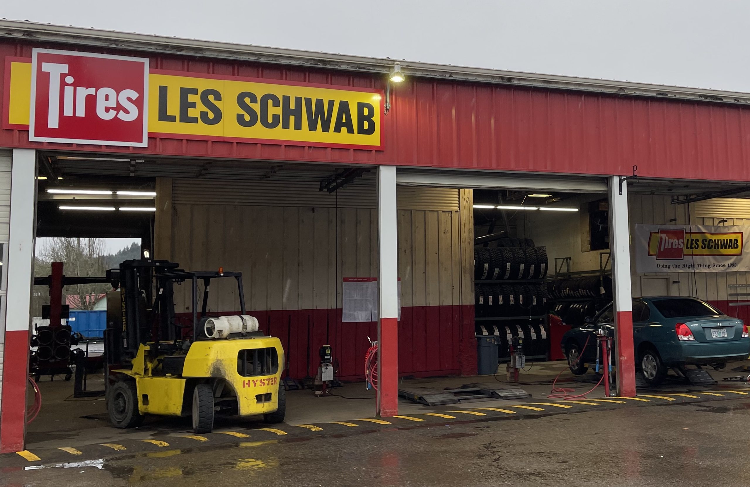 les schwab tire center